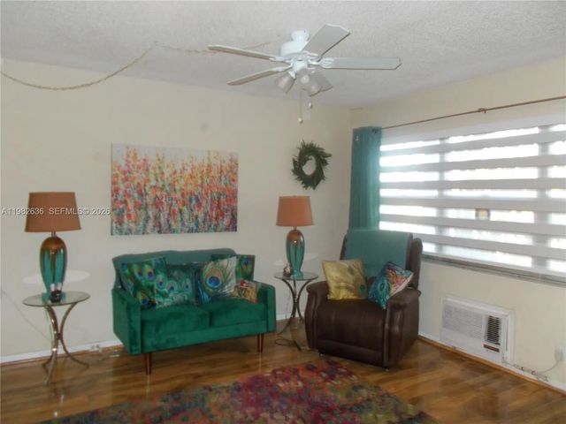 4 of 24 - 13450 Sw 3rd Street #310d, Pembroke Pines, FL
