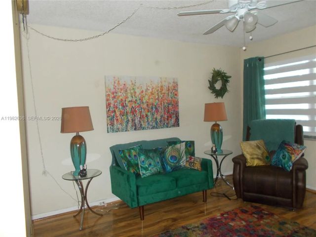5 of 24 - 13450 Sw 3rd Street #310d, Pembroke Pines, FL
