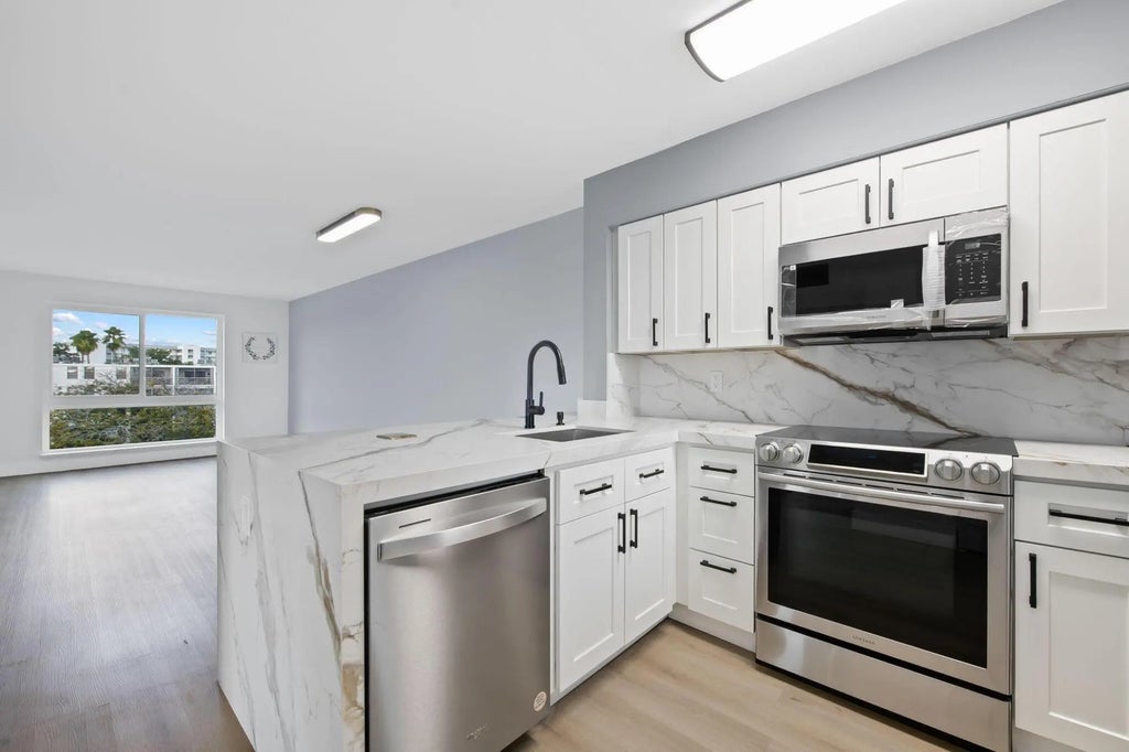 2106 S Cypress Bend Drive #501, Pompano Beach