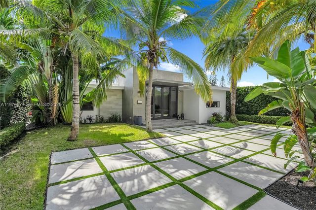 4 of 26 - 1540 Cleveland Road, Miami Beach, FL