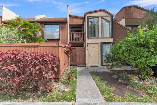 6411 Sw 116th Court #e, Miami