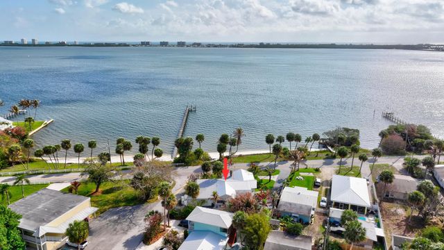 2 of 75 - 4490 Ne Indian River Drive, Jensen Beach, FL