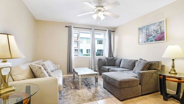 412 S Cypress Road #205, Pompano Beach