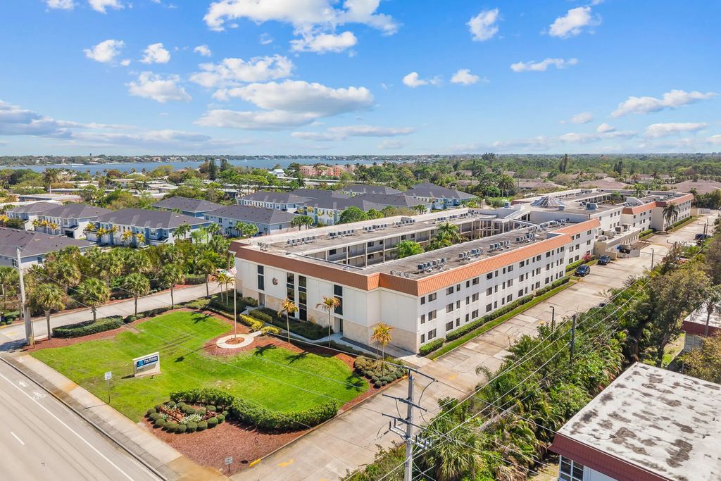 2750 Se Ocean Boulevard #n101, Stuart