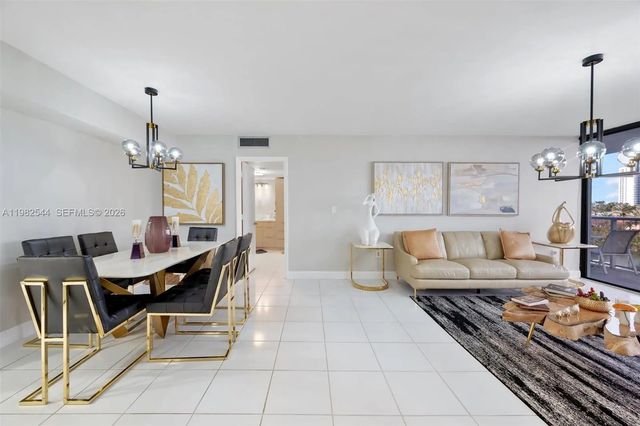 5 of 21 - 3731 N Country Club Drive #521, Aventura, FL