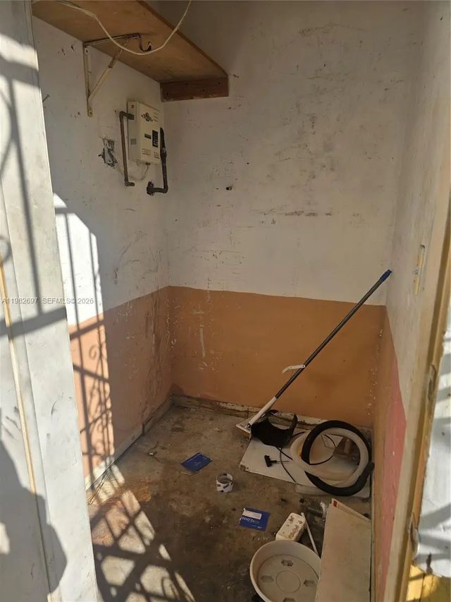 2 of 44 - N/A, Miami, FL