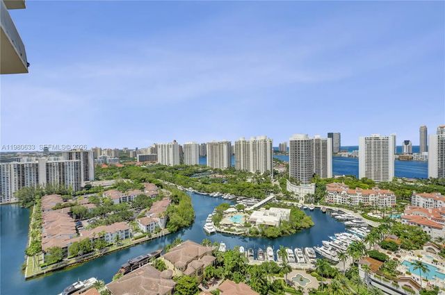1000 W Island Boulevard #2908, Aventura