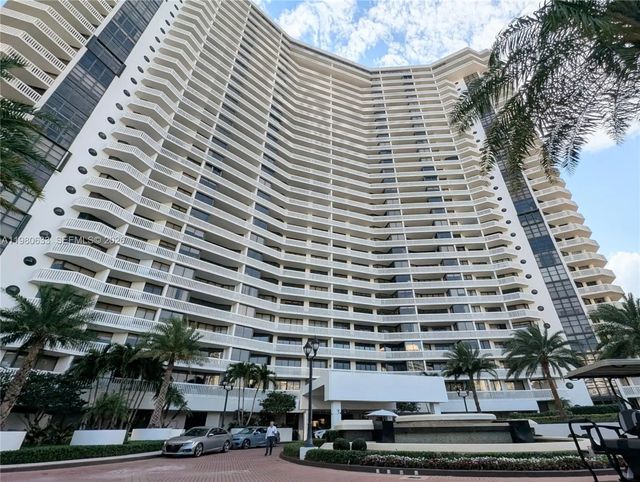 2 of 72 - 1000 W Island Boulevard #2908, Aventura, FL