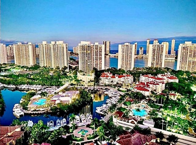 3 of 72 - 1000 W Island Boulevard #2908, Aventura, FL