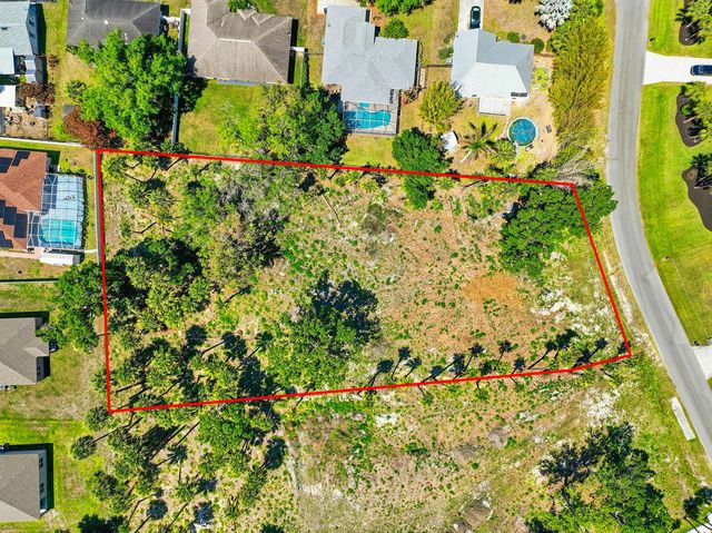 4 of 13 - 2016 Sw Leafy Road, Port St. Lucie, FL