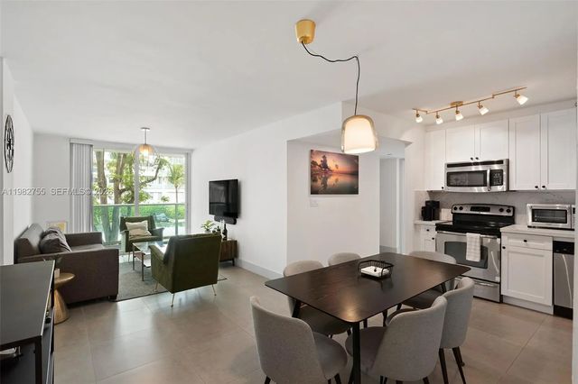 4 of 20 - 1035 West Avenue #201, Miami Beach, FL