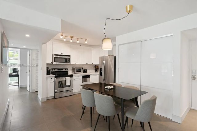 5 of 20 - 1035 West Avenue #201, Miami Beach, FL