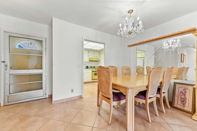 3 of 22 - 2915 Crosley Drive W #unit B, West Palm Beach, FL