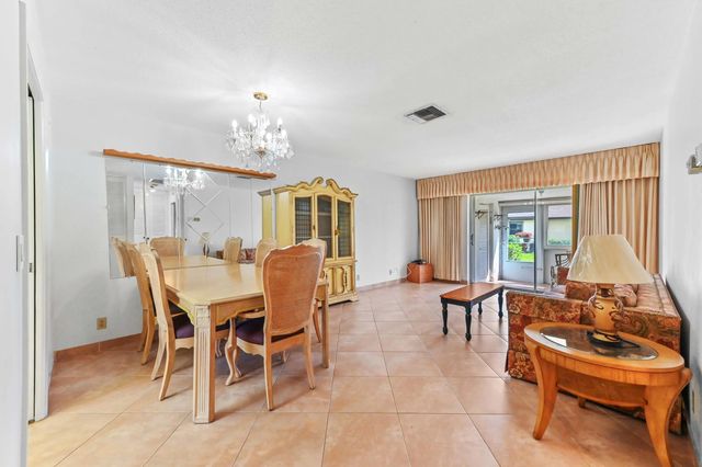 4 of 22 - 2915 Crosley Drive W #unit B, West Palm Beach, FL