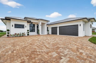 Photo of Listing #B26001937