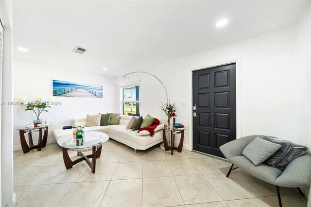 2 of 33 - 1040 Sw 66th Avenue, Pembroke Pines, FL