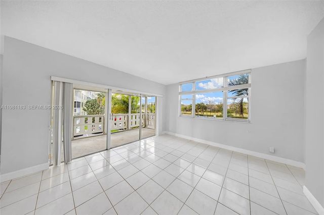 4 of 65 - 4350 Hillcrest Drive #200, Hollywood, FL