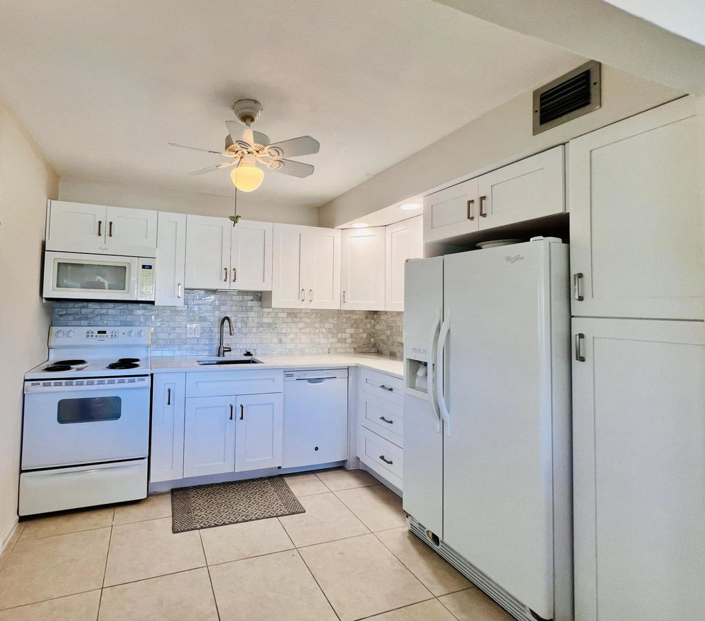 314 Wellington D, West Palm Beach