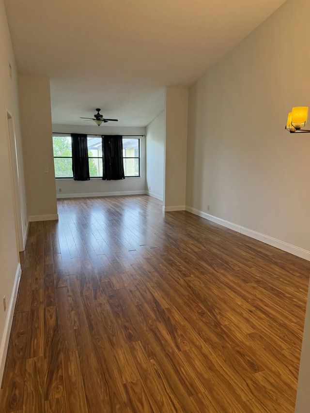 4715 Lucerne Lakes Boulevard E #205, Lake Worth