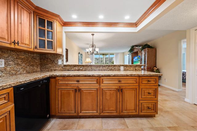 3 of 30 - 2651 S Palm Aire Drive #101, Pompano Beach, FL