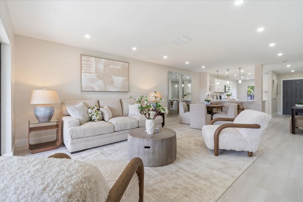 47 Stratford Lane W #f, Boynton Beach