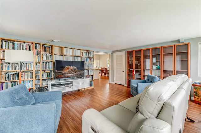 5 of 24 - 12955 Ne 11th Avenue, North Miami, FL