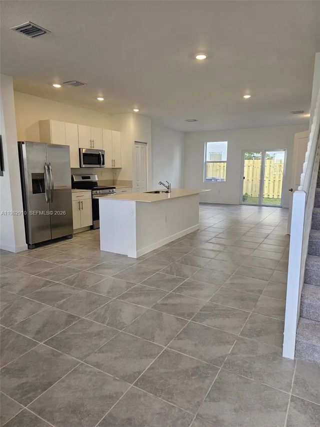 3 of 28 - 1148 Se 2nd Street, Florida City, FL