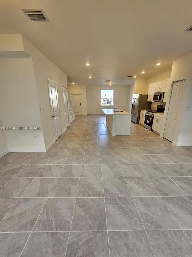 4 of 28 - 1148 Se 2nd Street, Florida City, FL