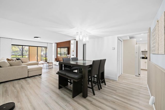 4 of 27 - 491 Racquet Club Road #unit 106, Weston, FL