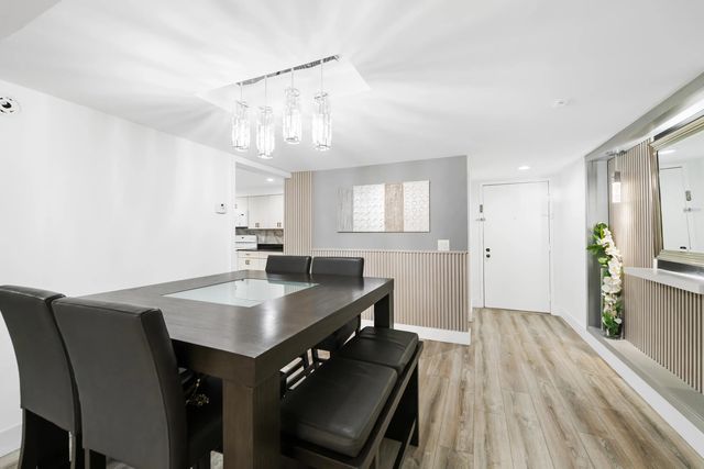5 of 27 - 491 Racquet Club Road #unit 106, Weston, FL