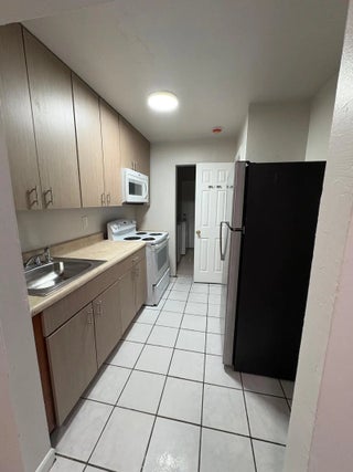 Photo of Listing #B26002033