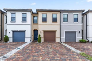 Photo of Listing #B26002239