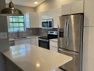 Photo of Listing #B26002112