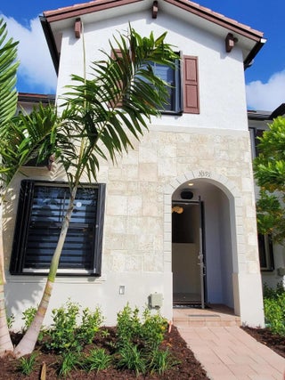 Photo of Listing #B26002252