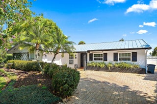 Photo of Listing #B26002189