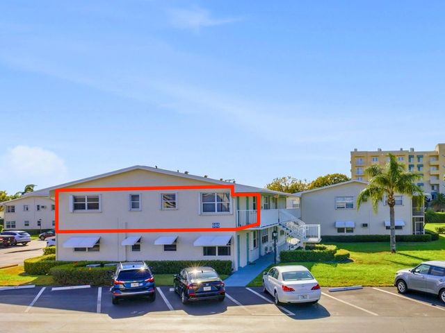 2 of 30 - 680 W Horizons  W #212, Boynton Beach, FL
