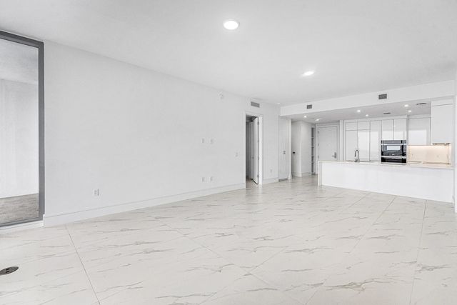 4 of 108 - 220 Lake Shore Drive #1613, Lake Park, FL