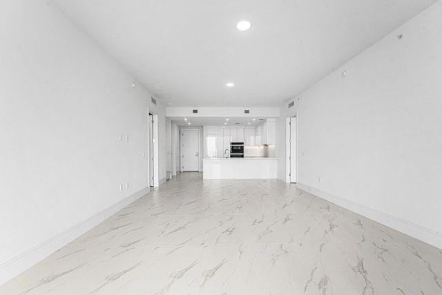 5 of 108 - 220 Lake Shore Drive #1613, Lake Park, FL