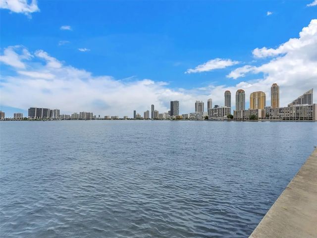 3 of 35 - 301 174th Street #1818, Sunny Isles Beach, FL