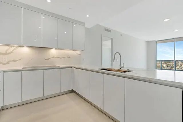 3 of 30 - 220 Lake Shore Drive #2105, Lake Park, FL