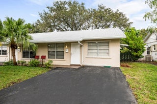 Photo of Listing #B26002235