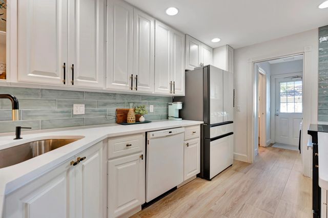 5 of 77 - 3032 W Community Drive, Jupiter, FL
