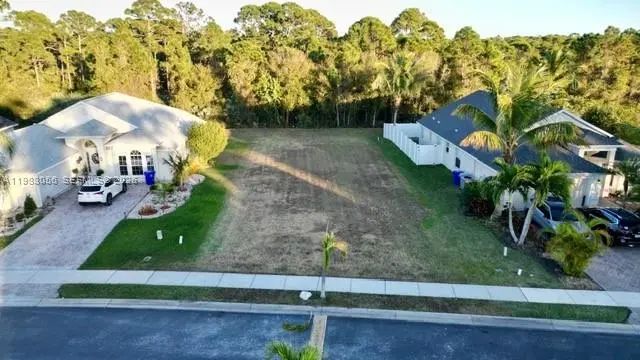 2 of 13 - 1570 Sw 16th Court Sw, Vero Beach, FL