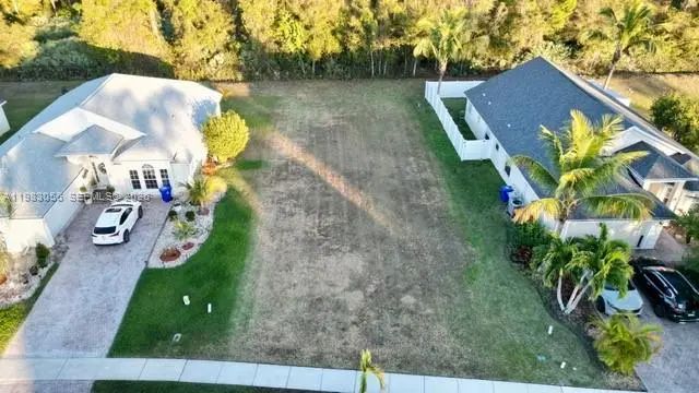 4 of 13 - 1570 Sw 16th Court Sw, Vero Beach, FL