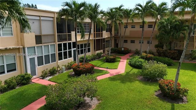 4 of 34 - 851 Ne 14th Avenue #414, Hallandale Beach, FL