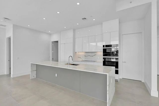 5 of 34 - 220 Lake Shore Drive #2411, Lake Park, FL