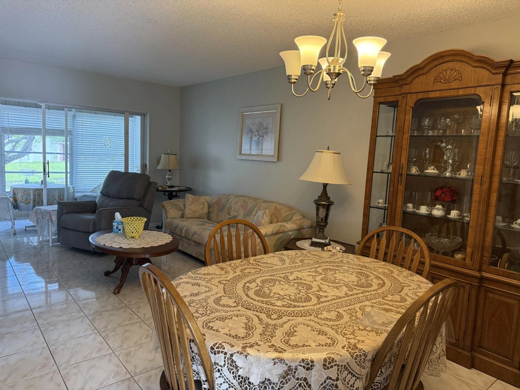 3001 Nw 46th Avenue #204, Lauderdale Lakes