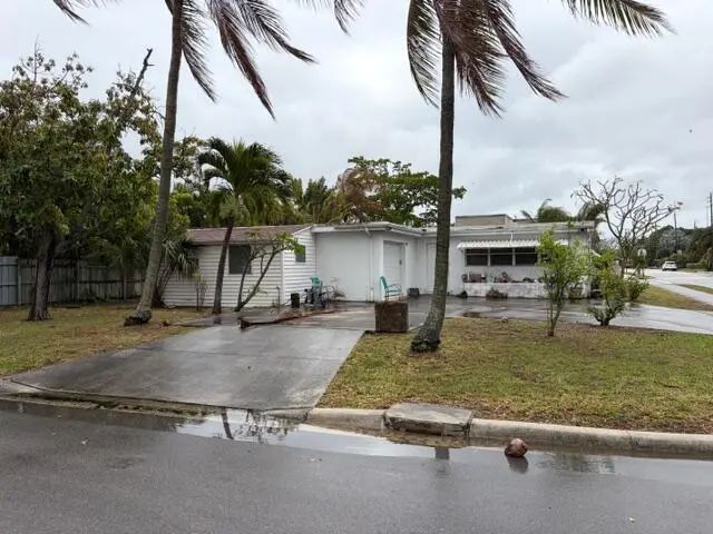 4 of 6 - 1029 Ardmore Road, West Palm Beach, FL