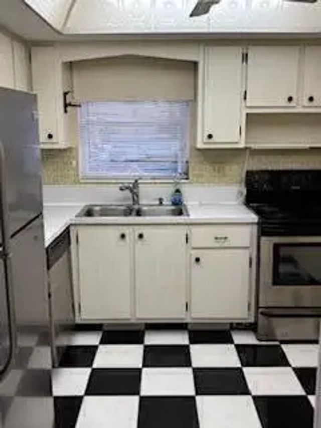 3 of 9 - 2995 Crosley Drive W #h, West Palm Beach, FL