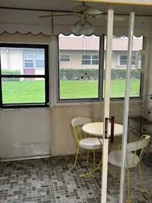 4 of 9 - 2995 Crosley Drive W #h, West Palm Beach, FL